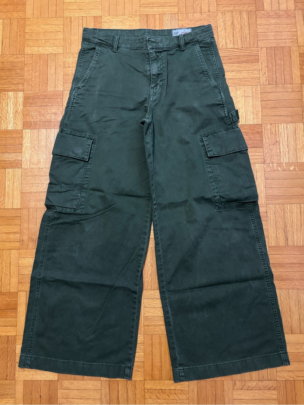 GAP Olive Green Wide-Leg Cargo Pants